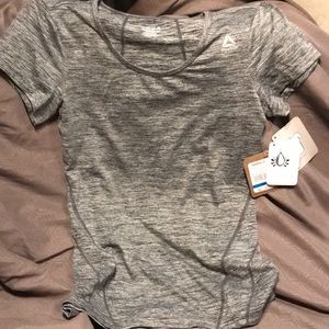 Reebok dryfit Tshirt. Women’s XS. NWT